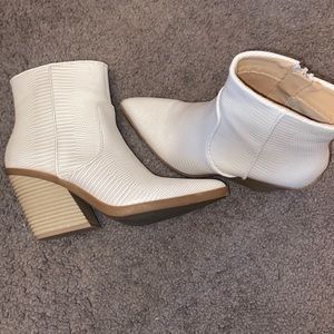Cream textured Express Booties